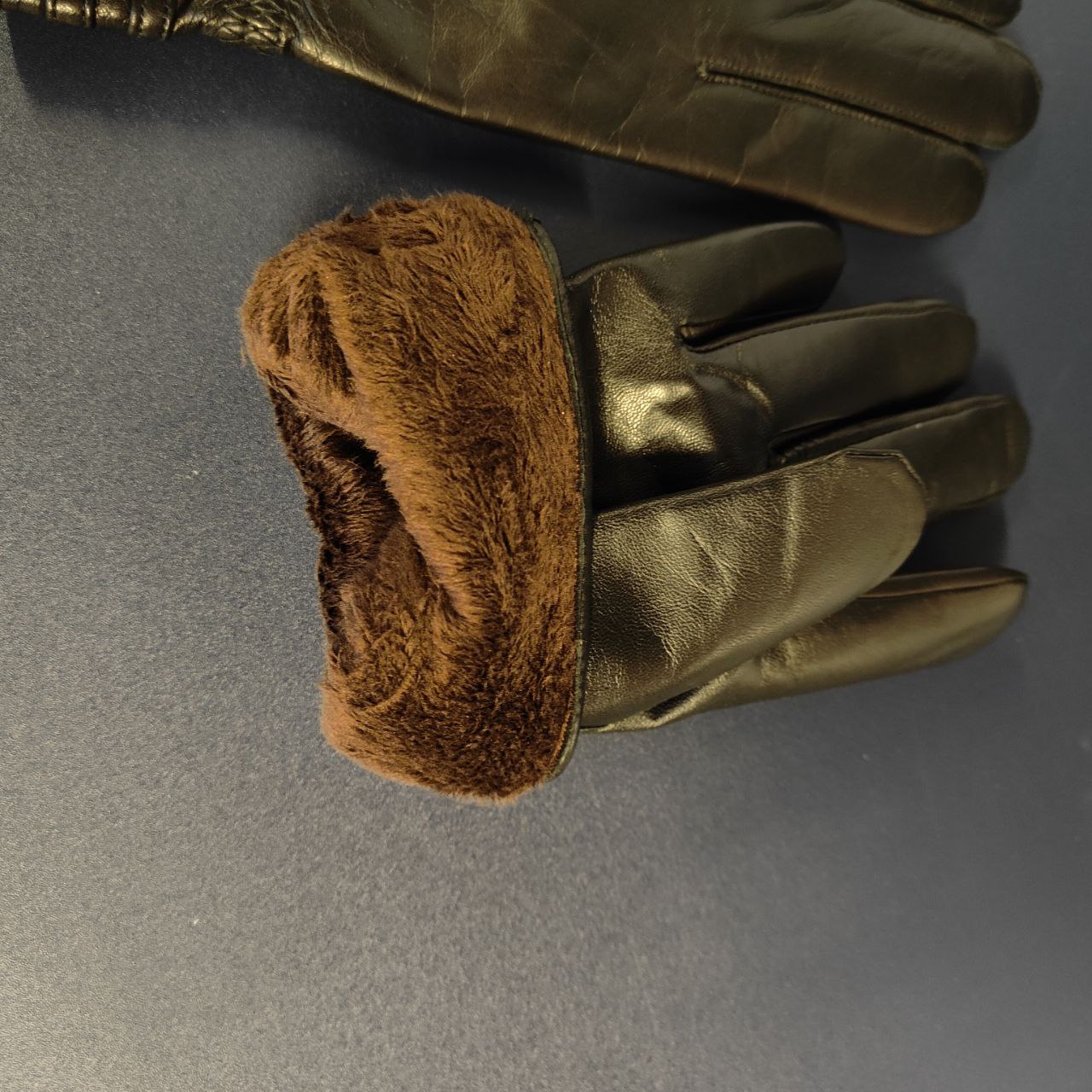 YISEVEN Men's Leather Winter Gloves, Warm, Touchscreen, Windproof, Casual, M