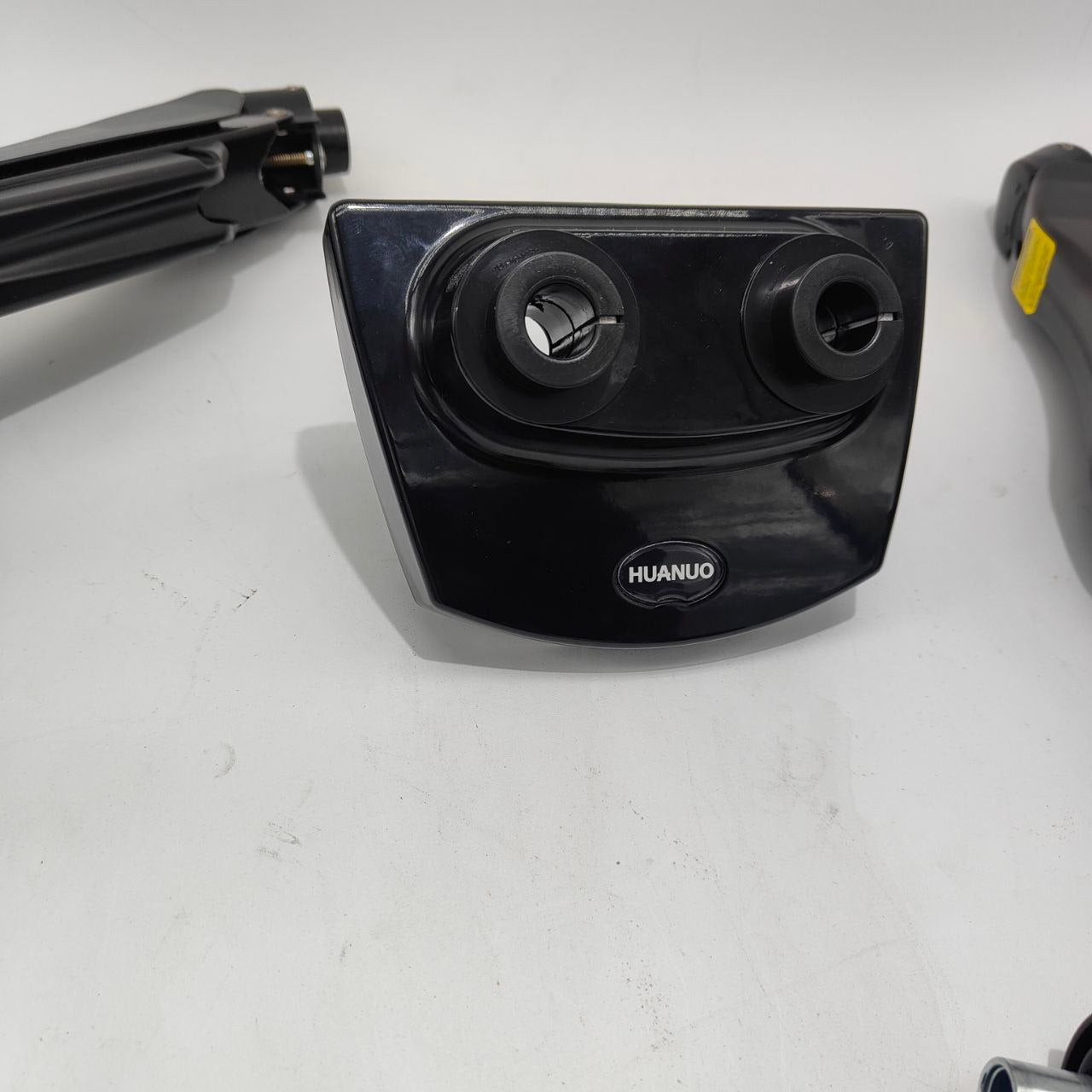 HUANUO Dual Monitor Arm 13–32", Adjustable Desk Mount, VESA 75/100