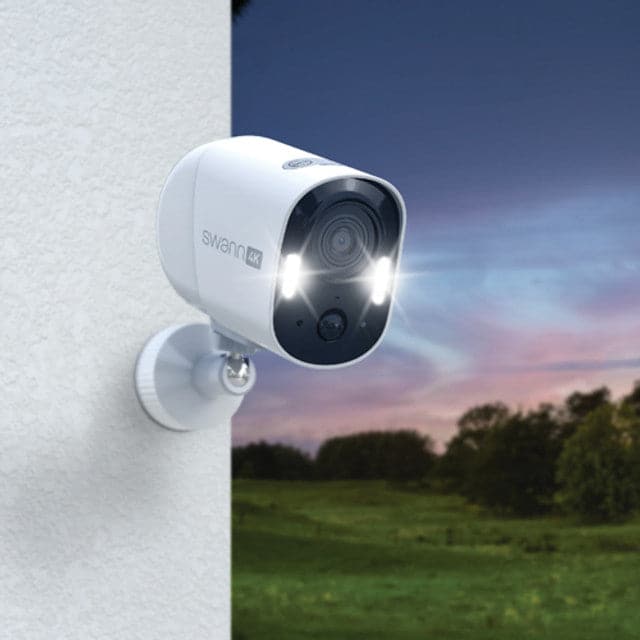 4K Wireless Security Camera Night Vision 32GB MicroSD Swann Xtreem4K Outdoor Cam