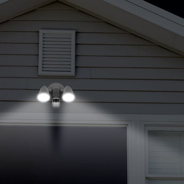 4K Floodlight Security Camera 2600LM Night Vision Two Way Audio Swann Outdoor