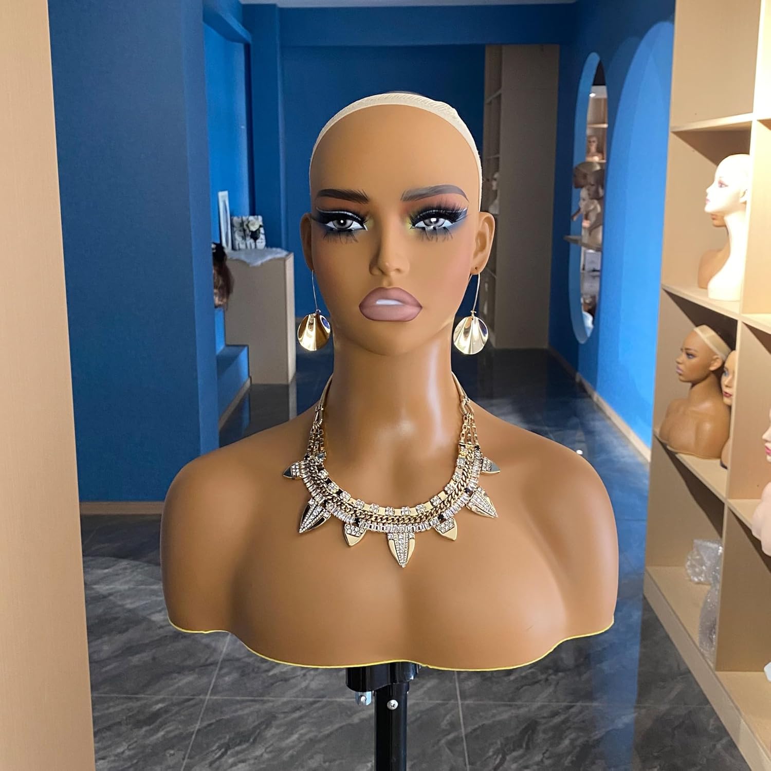 Mannequin Head with Shoulders PVC Wig Stand Bust for Hat Wigs Display