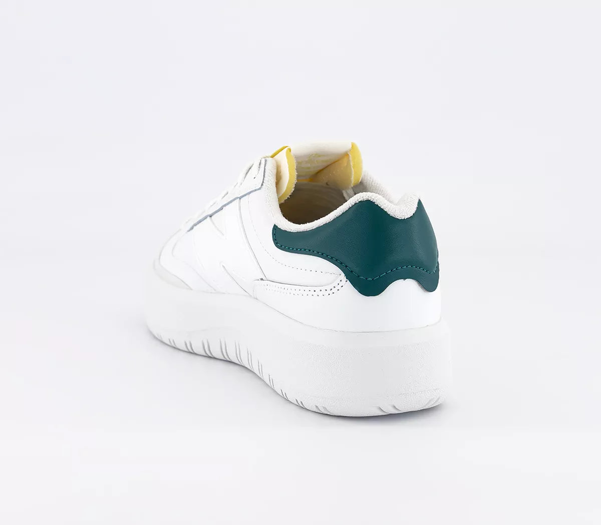 New Balance CT302 Sneakers in off-white w/ Green Detail UK 6.5 / EU 40