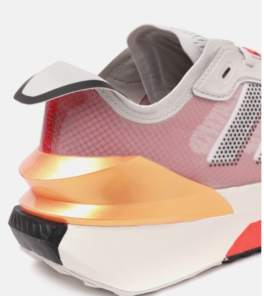 Adidas Sportswear AVRYN - Trainers, BOOST Technology UK 8.5/EU 42.5