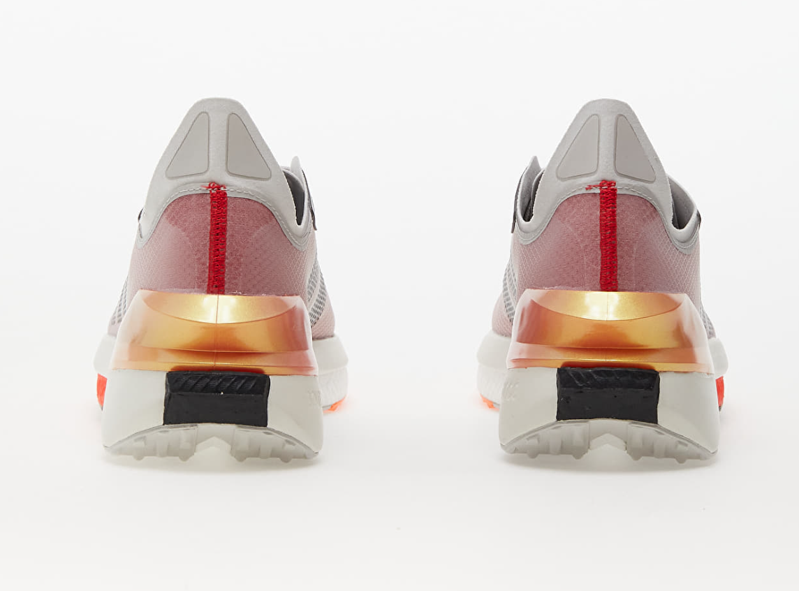 Adidas Sportswear AVRYN - Trainers, BOOST Technology UK 8.5/EU 42.5
