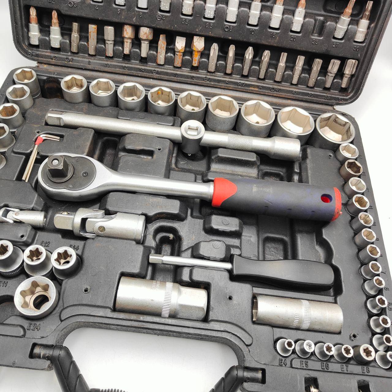 WORKPRO 100-Piece Socket Set | 1/4in Drive CR-V Mechanic Tool Set