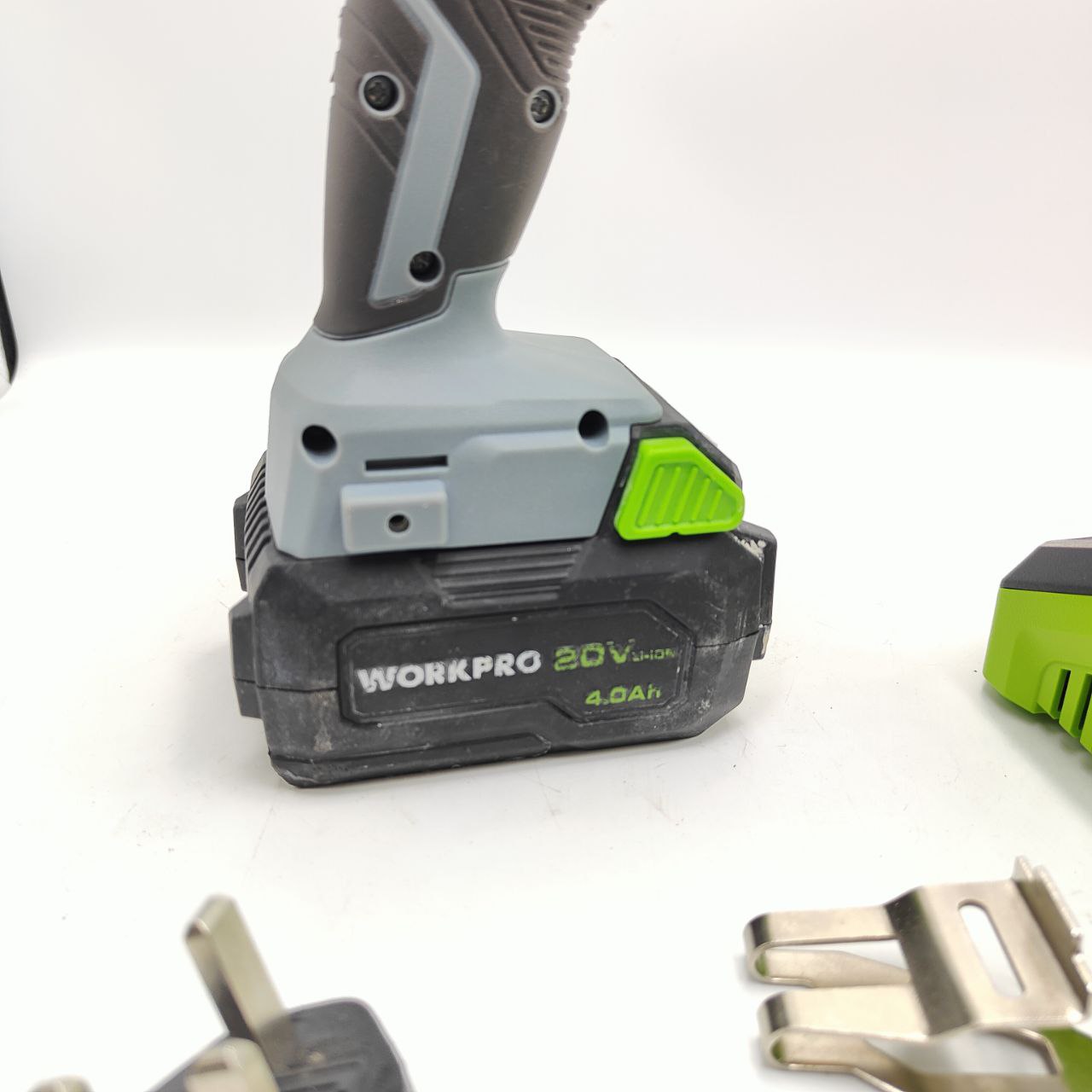 WORKPRO 20V Cordless Drill Driver, 4000mAh Battery, Quick Charger, LED Light