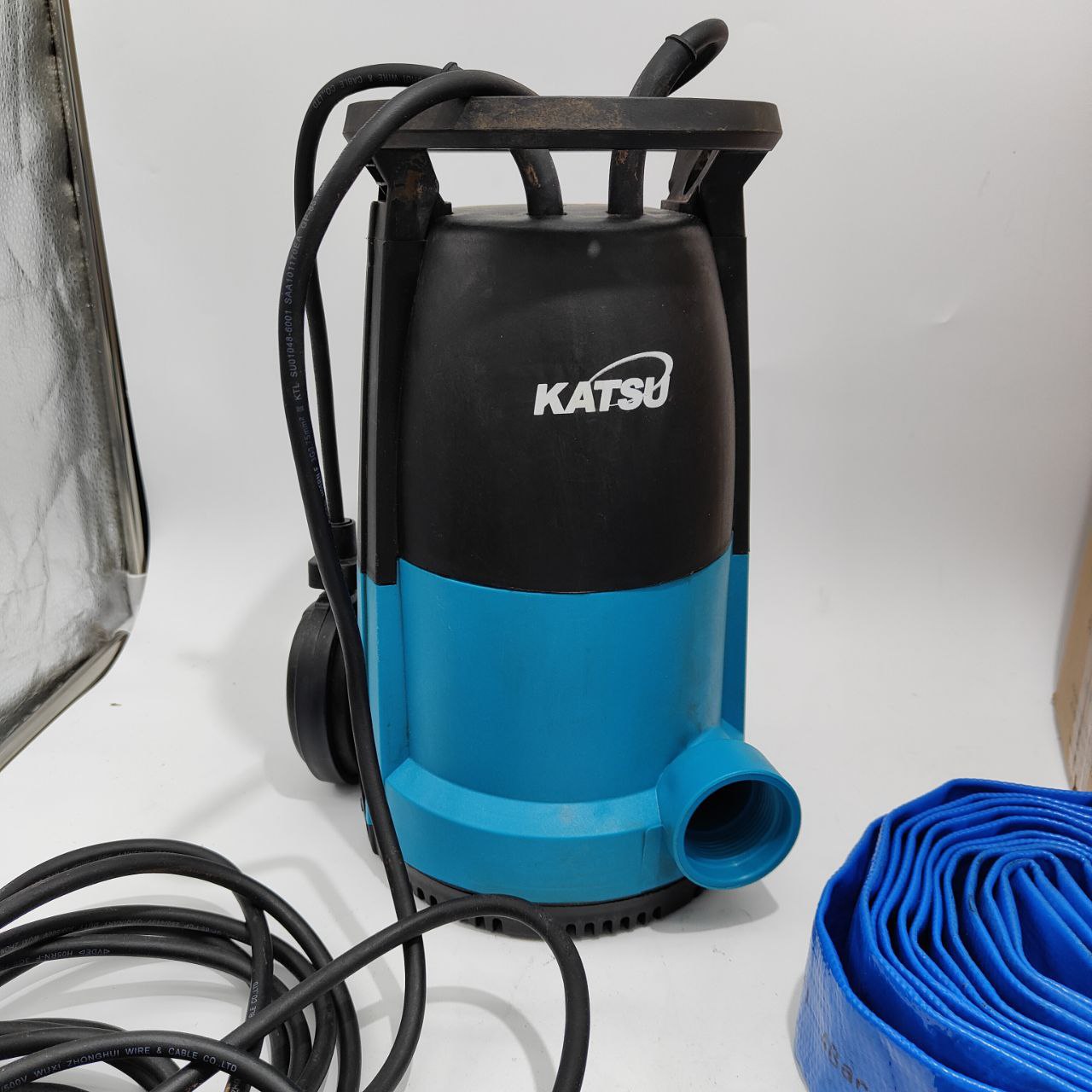 KATSU 900W Submersible Garden Pump for Clean/Dirty Water 18000L/h + 10m Hose