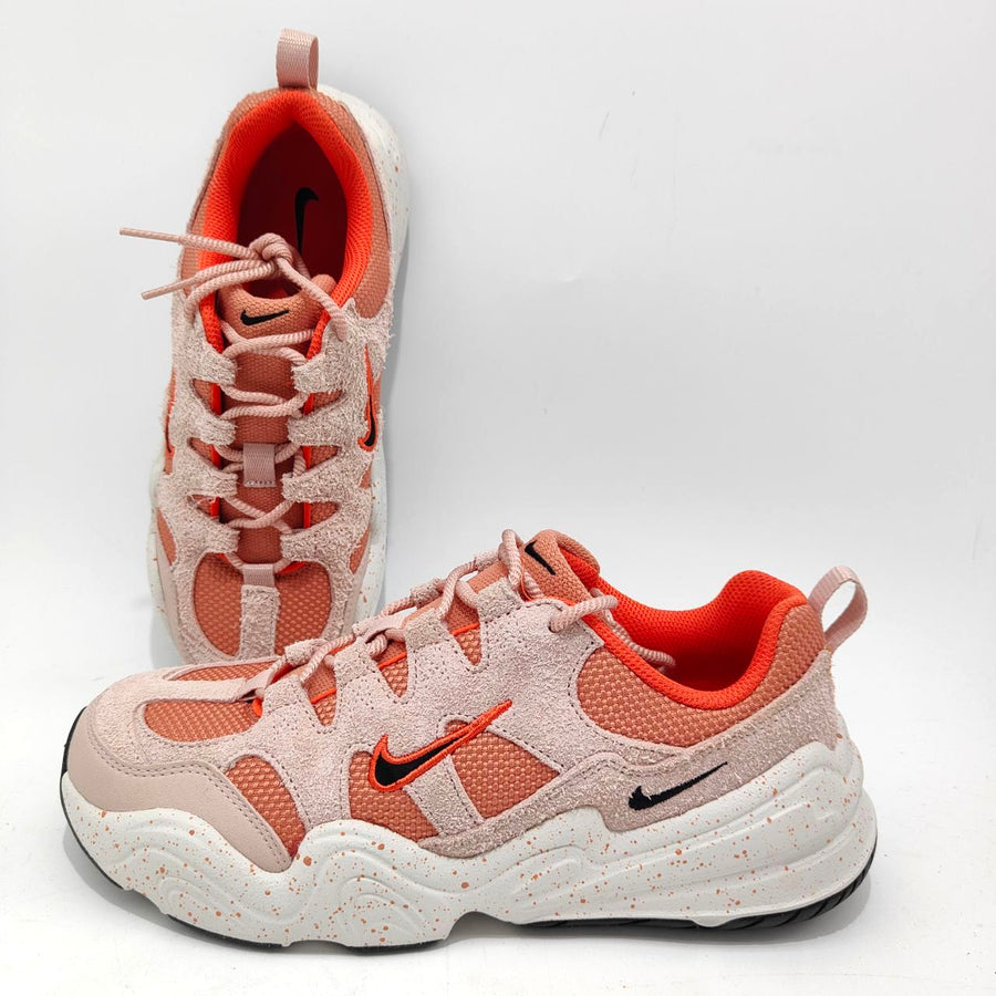 Nike Tech Hera Women's Shoes, Pink/Orange, Size UK 5.5 / EU 39 - Massive Discounts