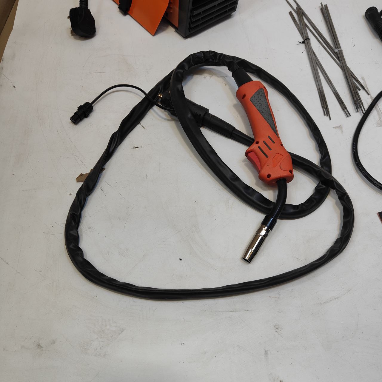 HITBOX 140A 4-in-1 Portable MIG Welder Gasless, TIG, ARC, Spool Gun Digital LED