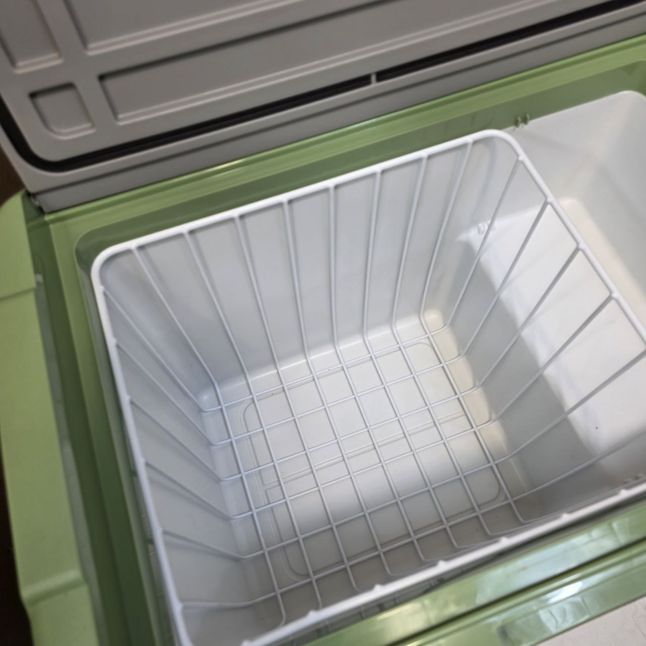 Alpicool X40 40L Car Fridge Freezer, 12/24V Portable Cooler for Camping -20℃