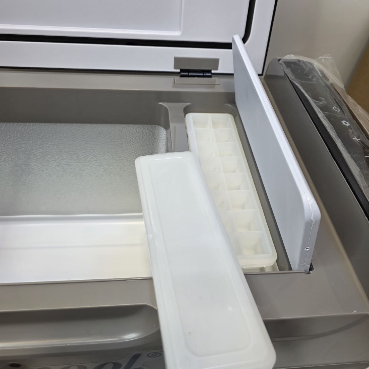 Alpicool G22 22L Car Fridge Freezer 12V, Mini Compressor Cooler -20℃ to 20℃