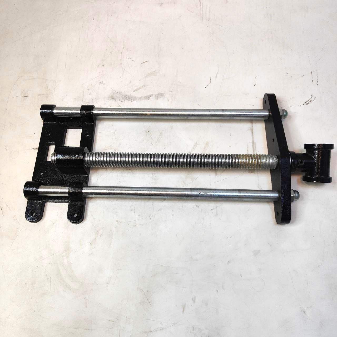 10.5" Heavy Duty Steel Front Vise – Workbench Clamp for Woodworking & Welding