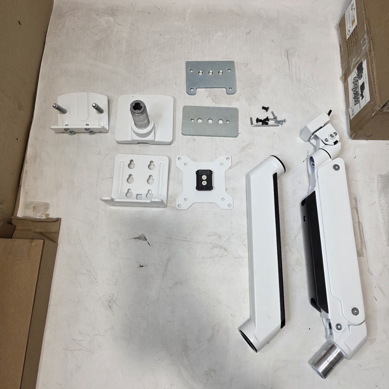 Ultrawide Monitor Arm 17 to 49 Inch Heavy Duty Gas Assisted Mount PUTORSEN