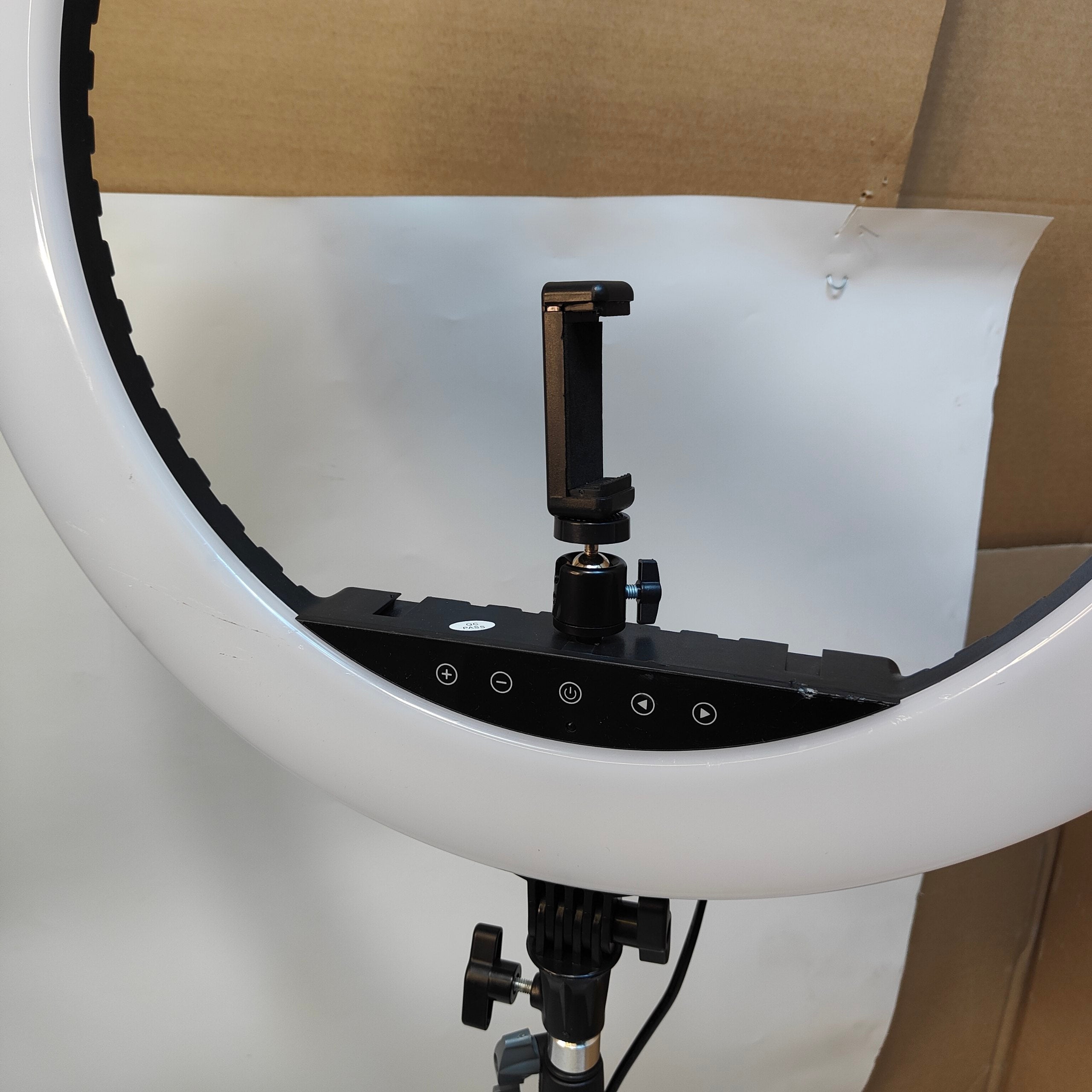 LED Ring Light 21 in with Tripod  Touch Panel for Video makeup EOTO