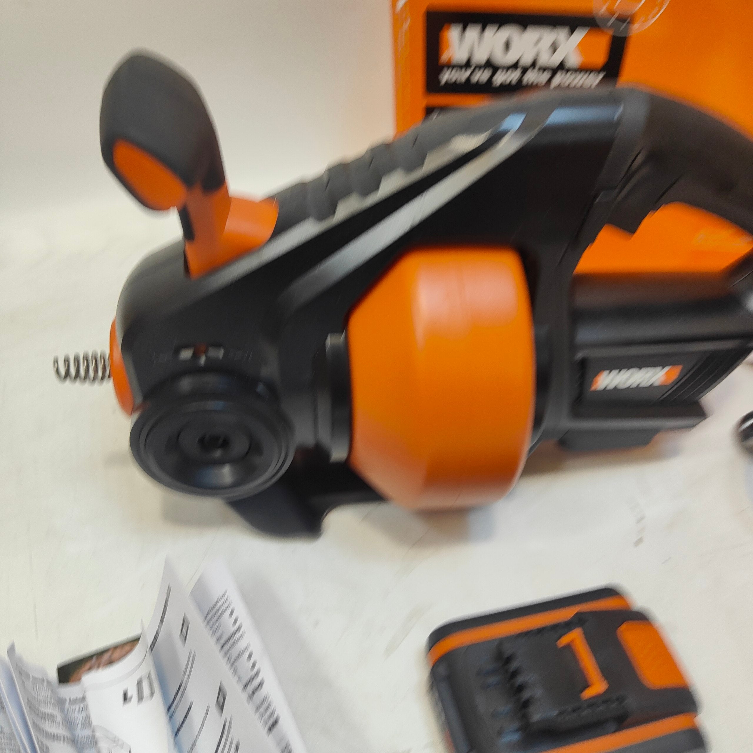 WORX Drain Auger Cordless 18V 7.6m Plumbing Snake With Battery Charger
