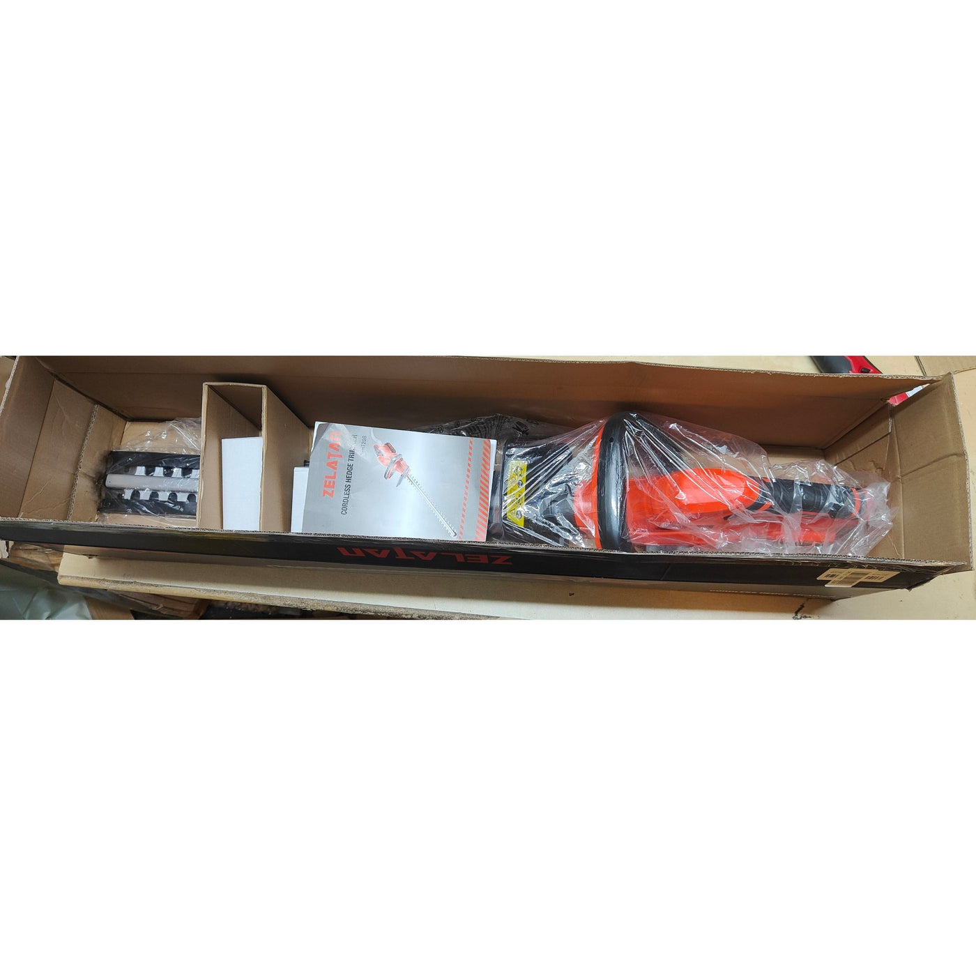 Cordless Hedge Trimmer 52cm 20V Lightweight Bush Cutter Battery Charger ZELATAN