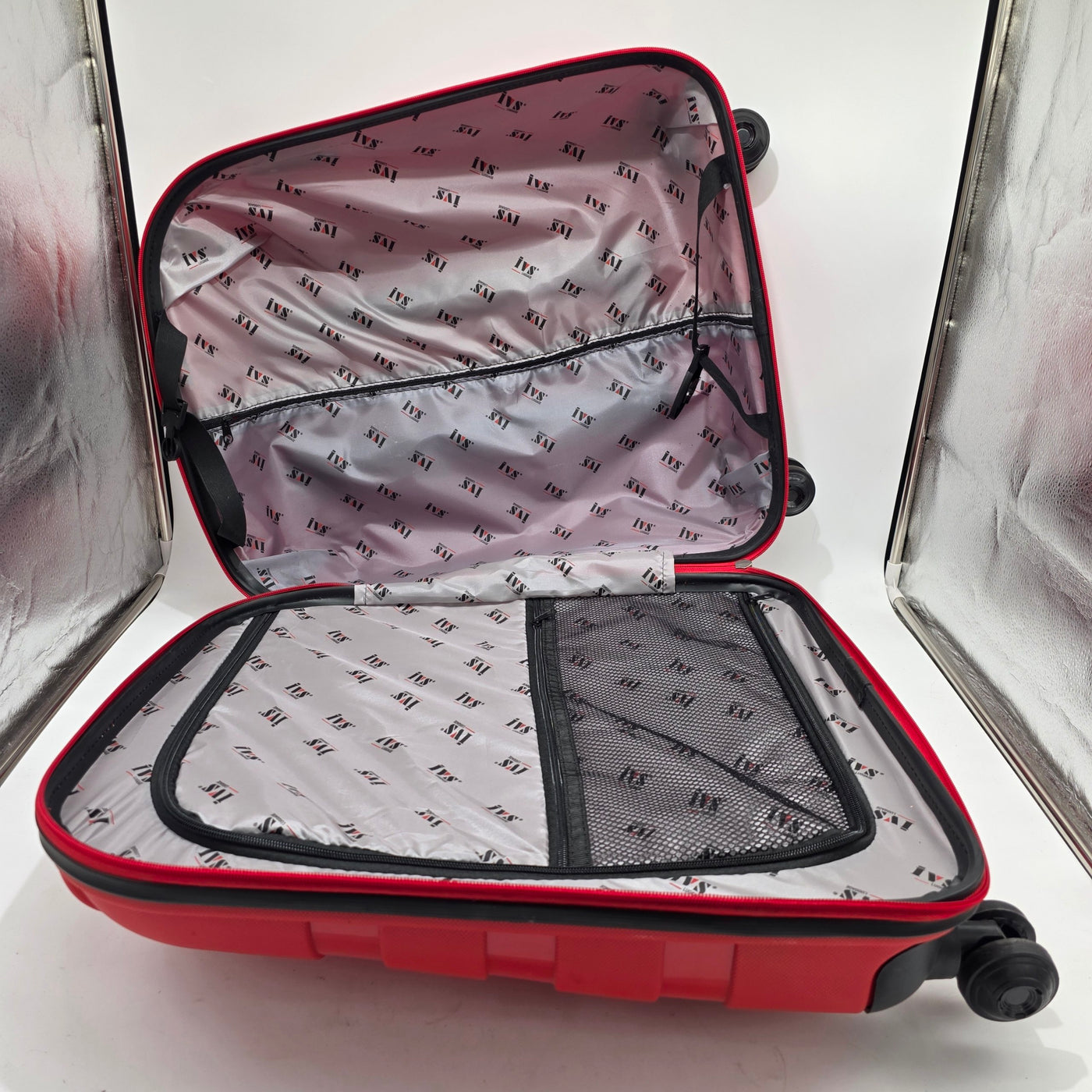Hard Shell Suitcase 58cm Red Cabin Luggage 4 Spinner Wheels Lock 58x45x22cm