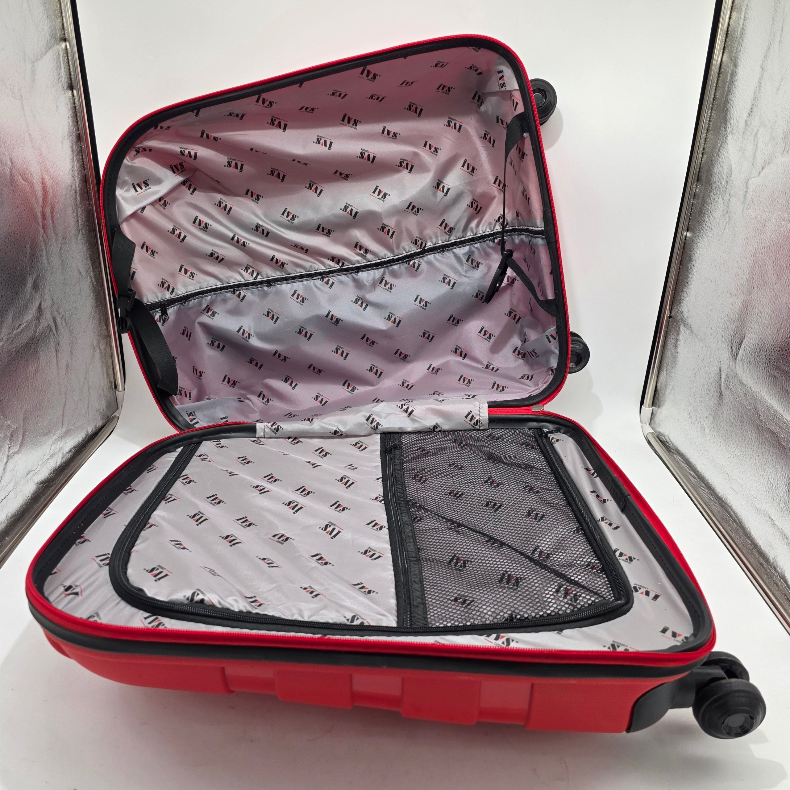 Hard Shell Suitcase 58cm Red Cabin Luggage 4 Spinner Wheels Lock 58x45x22cm
