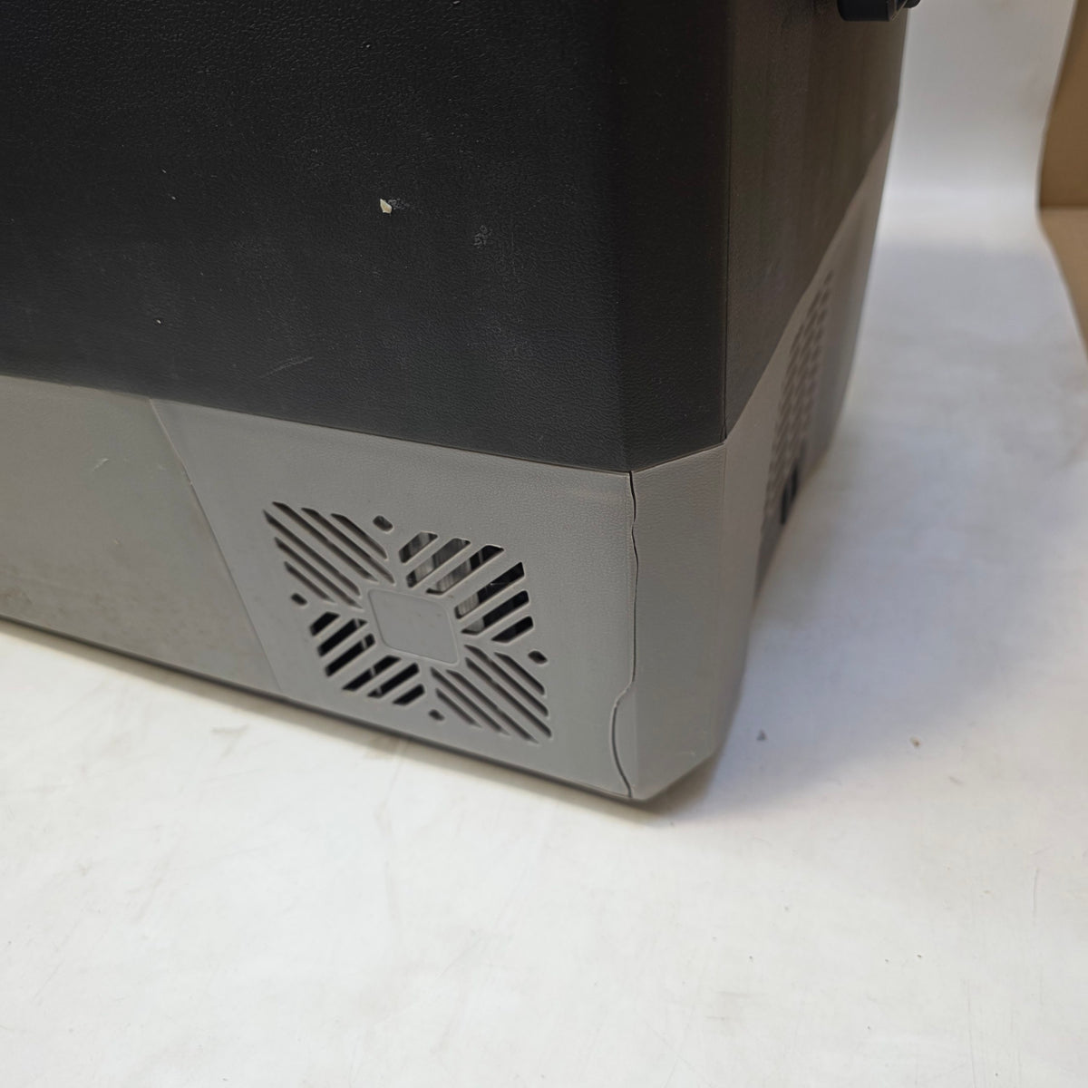 Alpicool T60 60L Compressor Car Refrigerator, DC 12v Portable Camping (Broken)