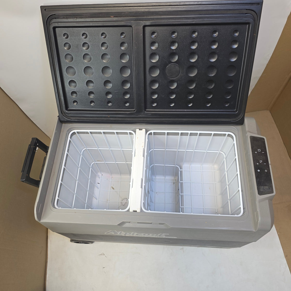 Alpicool T60 60L Compressor Car Refrigerator, DC 12v Portable Camping (Broken)