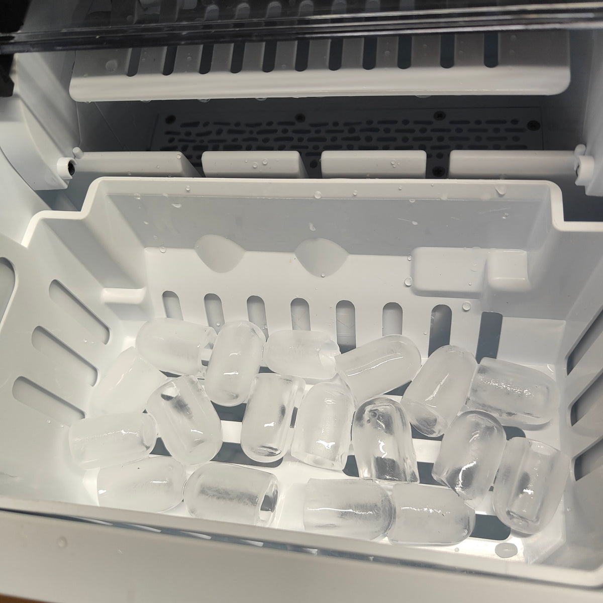 Ice Maker Machine 1.5L Countertop Self Cleaning Portable Compact Ice Maker iN