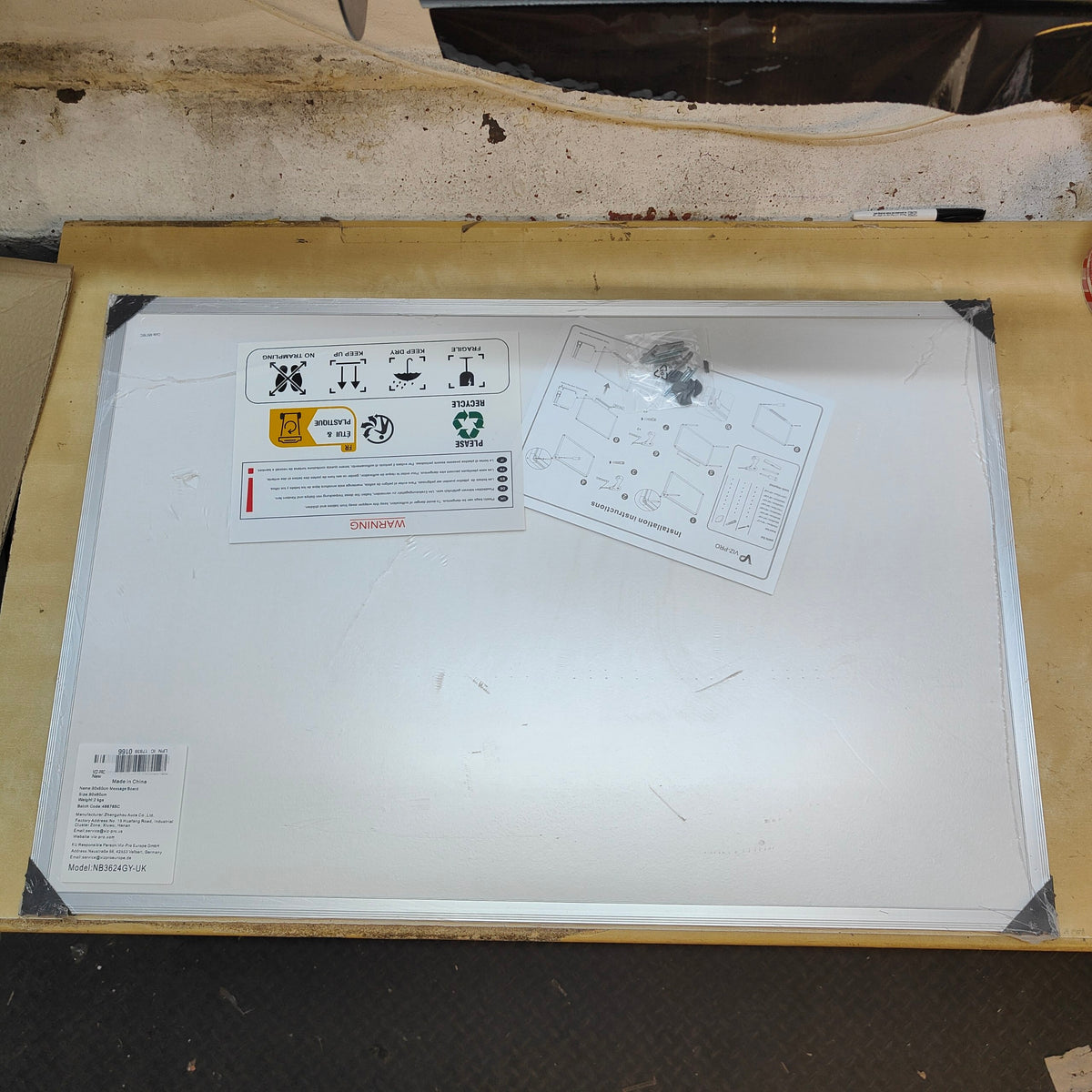 Notice Board Felt Grey, Silver Aluminium Frame, 90 X 60 cm VIZ-PRO