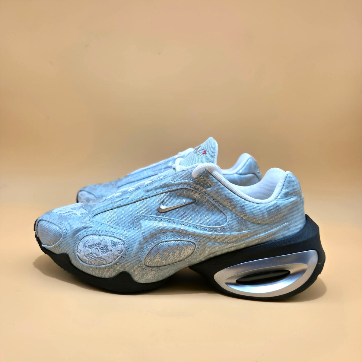 Nike Air Max Muse Women’s Trainers White Black Metallic Silver IR8303-100