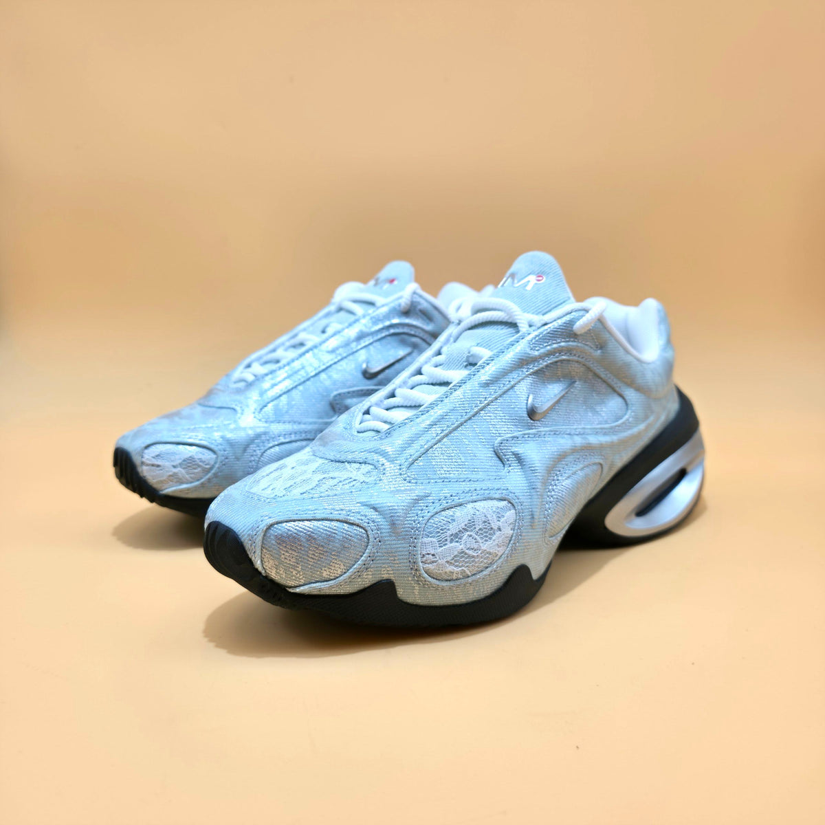 Nike Air Max Muse Women’s Trainers White Black Metallic Silver IR8303-100