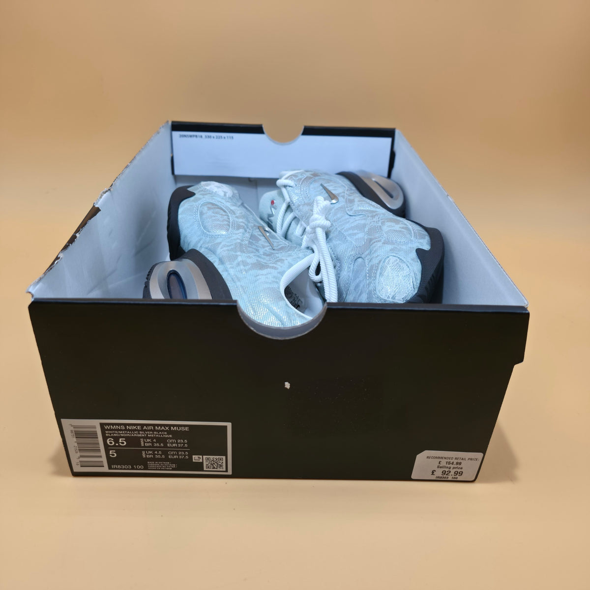 Nike Air Max Muse Women’s Trainers White Black Metallic Silver IR8303-100