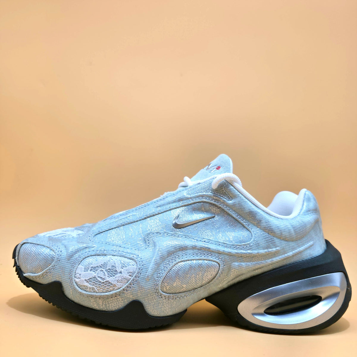 Nike Air Max Muse Women’s Trainers White Black Metallic Silver IR8303-100