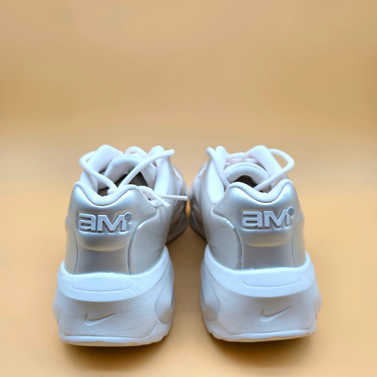 Nike Air Max Muse Women’s Trainers Chalk Metallic Silver FV1920-101