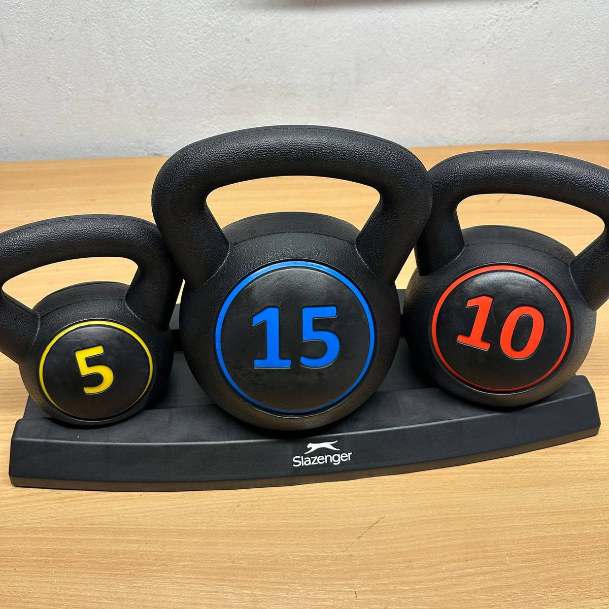 Kettlebell Set 3 Piece 2.2kg 4.5kg 6.8kg Weights Stand Home Gym HIONRE KB01S