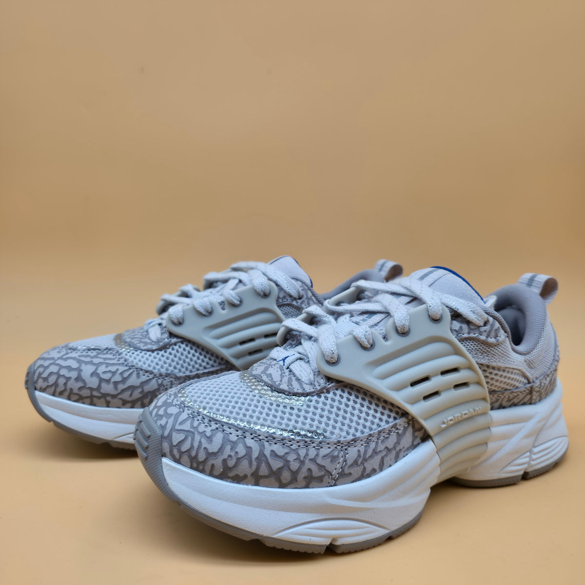 Nike Jordan Trunner O/S Women’s Trainers Gamma Grey Old Royal IR1839-001