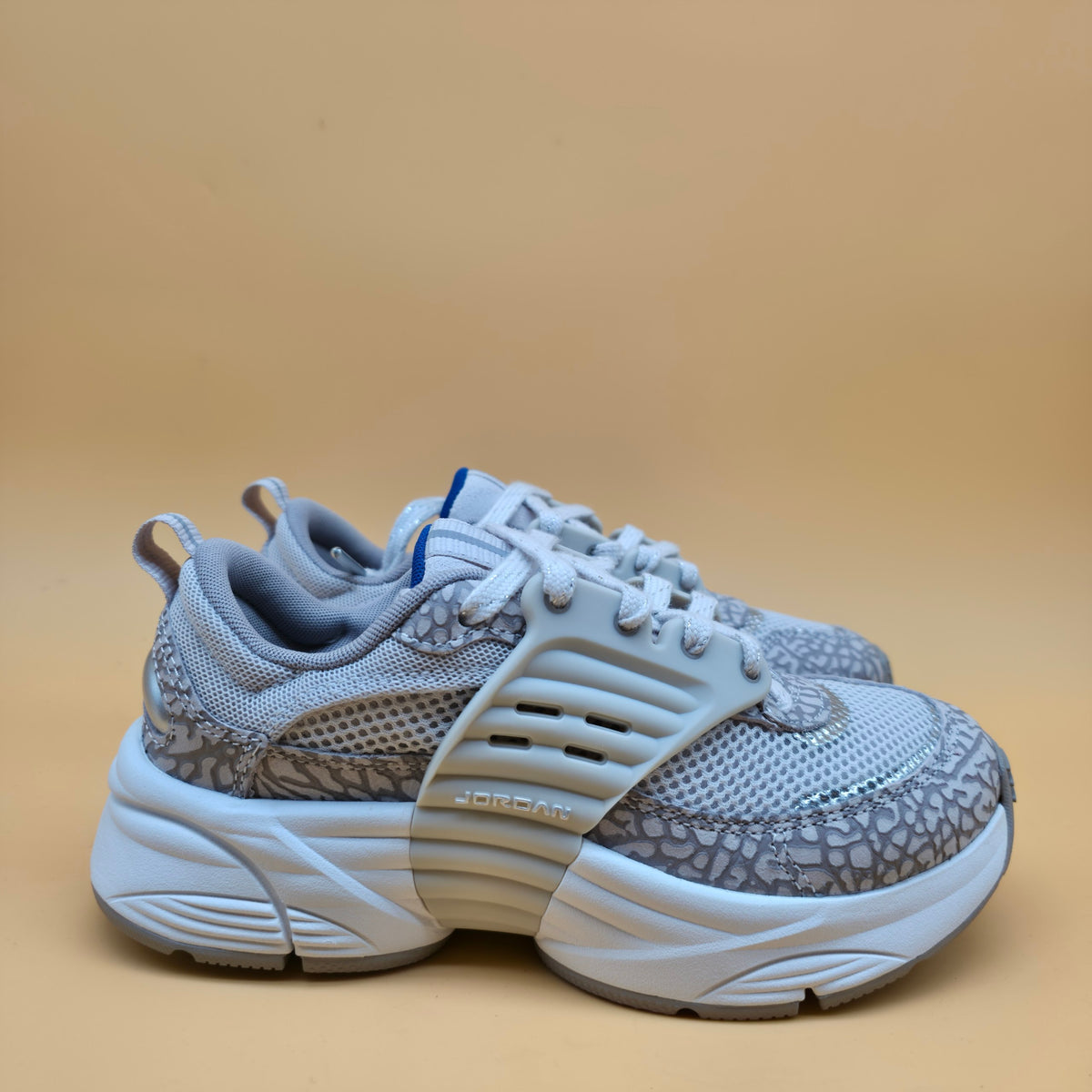 Nike Jordan Trunner O/S Women’s Trainers Gamma Grey Old Royal IR1839-001