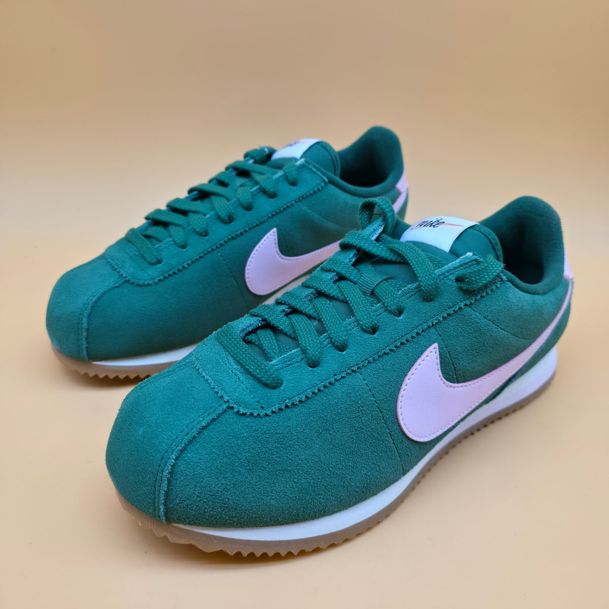 Nike Cortez Women’s Trainers Sport Green Pink Foam IB1857-301