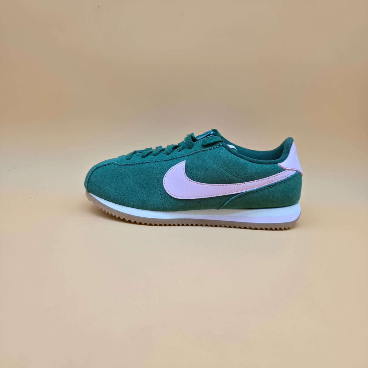 Nike Cortez Women’s Trainers Sport Green Pink Foam IB1857-301