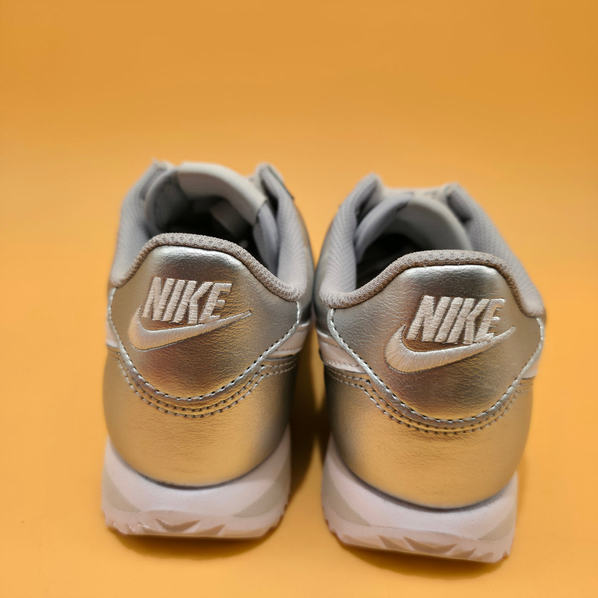 Nike Cortez Women’s Trainers Metallic Silver Grey Fog IR0042-001