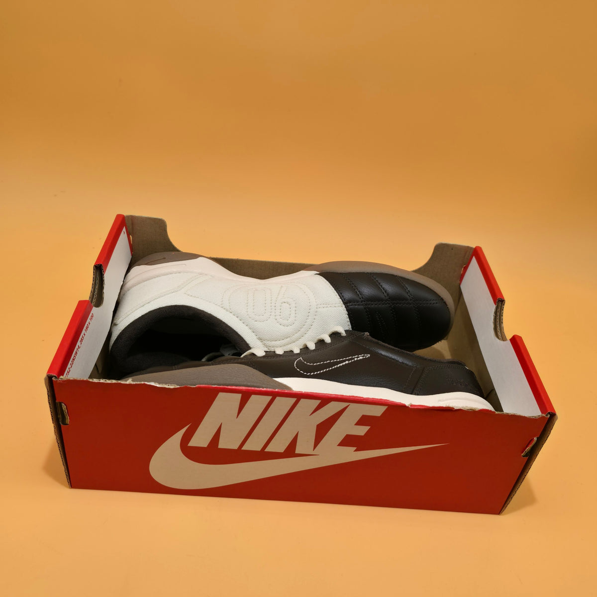 Nike Total 90 Women’s Trainers Soft Pearl Velvet Brown IQ0271-047