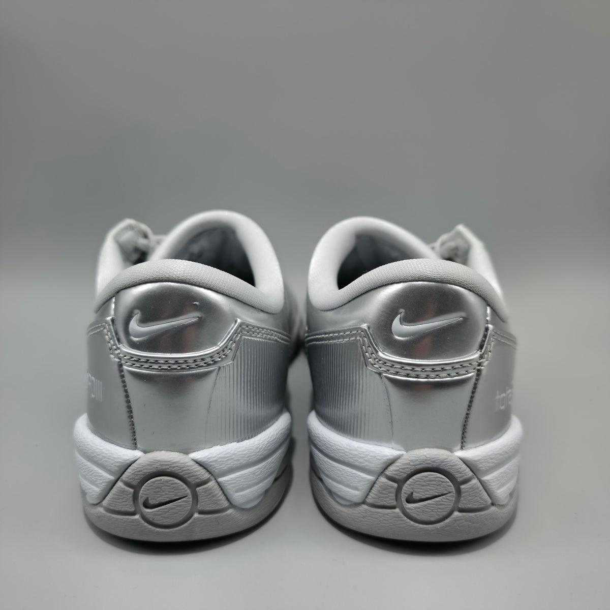 Nike Total 90 Women’s Trainers Metallic Platinum Silver II9792-011