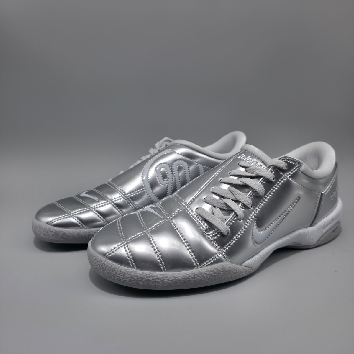 Nike Total 90 Women’s Trainers Metallic Platinum Silver II9792-011