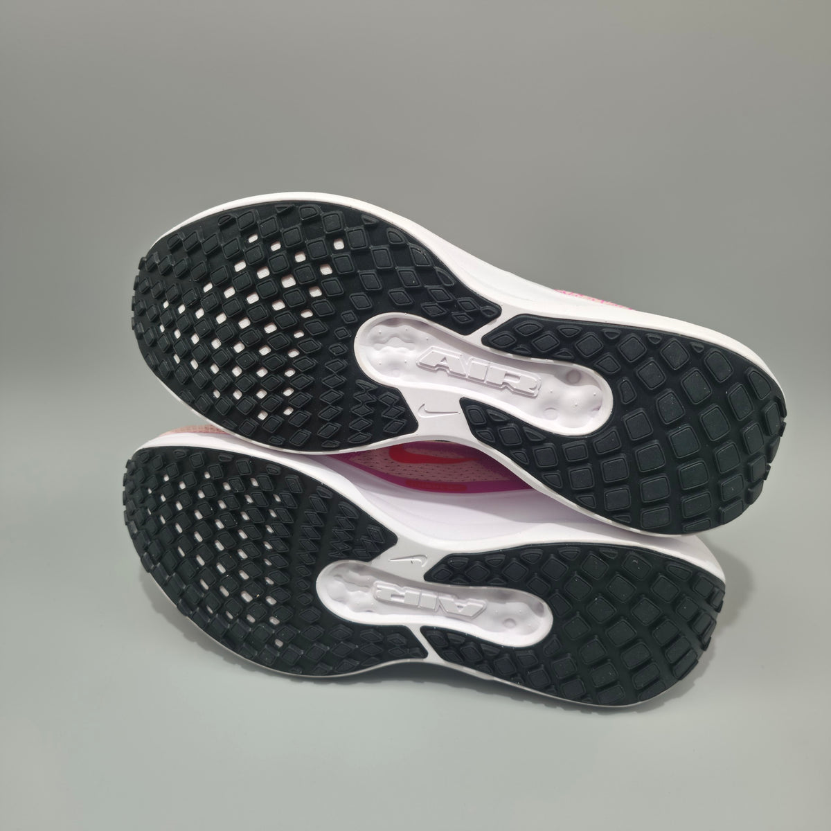 Nike Air Winflo 11 Women’s Running Trainers Coral Pink FJ9510-604