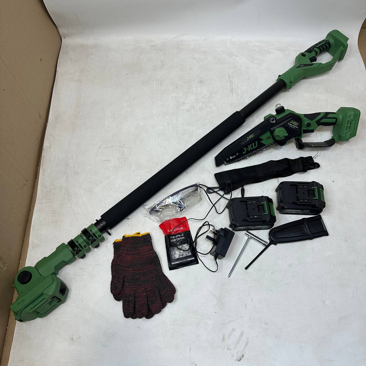 Cordless Pole Saw 6 Inch 2 in 1 Mini Chainsaw Extension Pole 2 Batteries Pruner