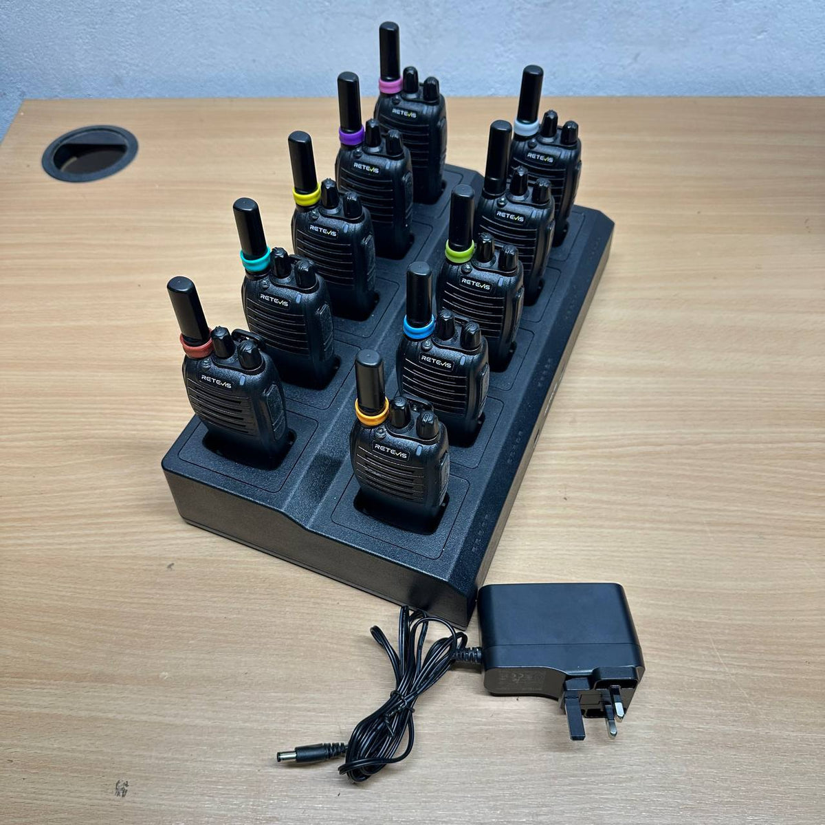 Walkie Talkies H777 Two Way Radios PMR446 with 10 Way Multi Charger Retevis