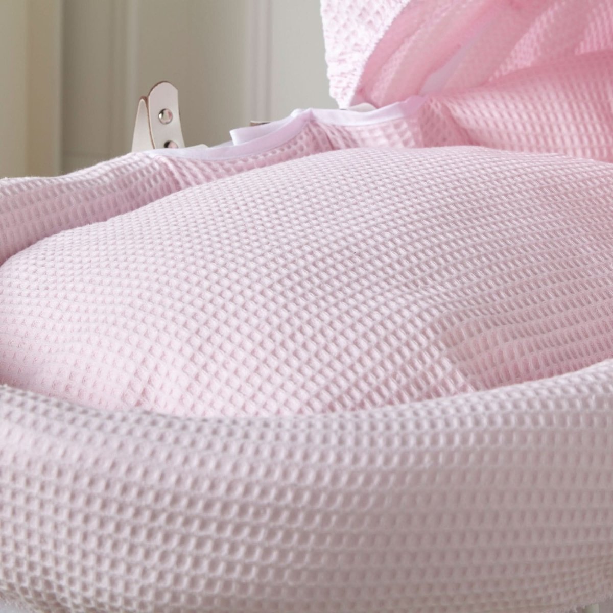 Baby Moses Basket Wicker with Stand Pink Waffle White Newborn Crib Bassinet