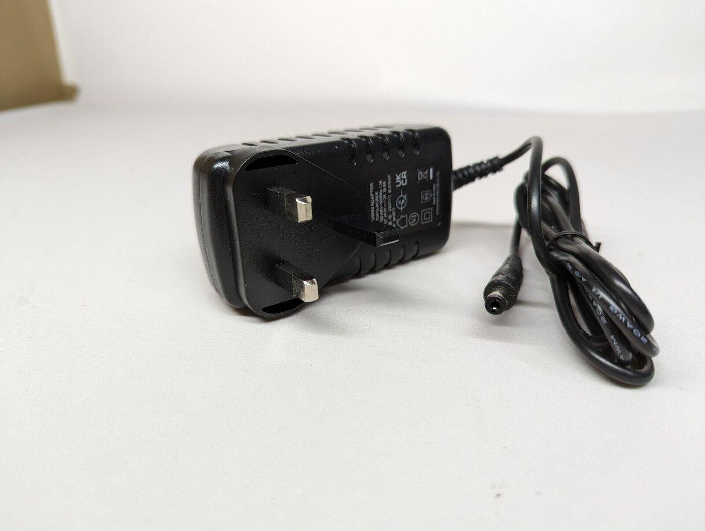 Replacement Switching Adapter Output 24v 1.2A 28.8w 100-240v Model YCA19-24120UK - Massive Discounts